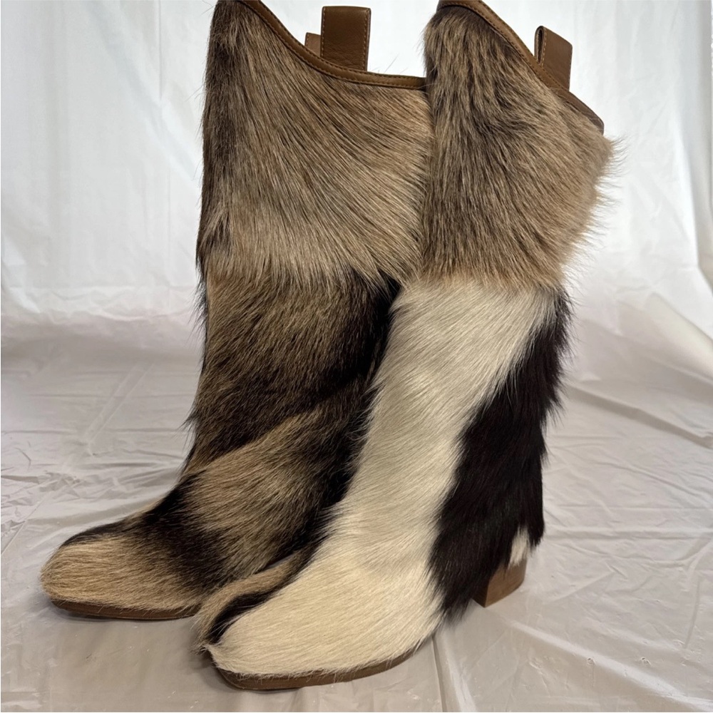 CHANEL 2014 Dallas Aspen Fur-Trimmed  Goat Hair Cowboy Boots 38.5 - Picture 15 of 15